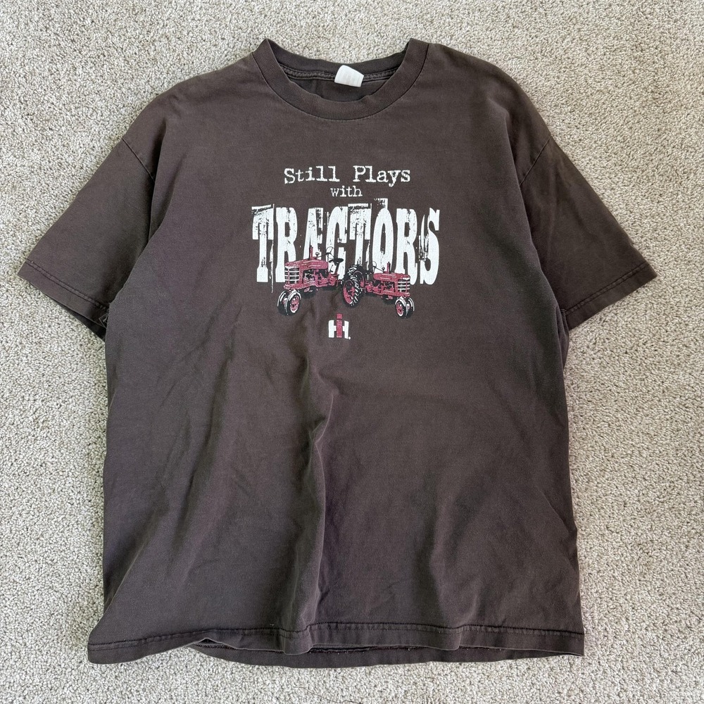 International Harvester Shirt Mens Large Brown Still Plays With Tractors Tee